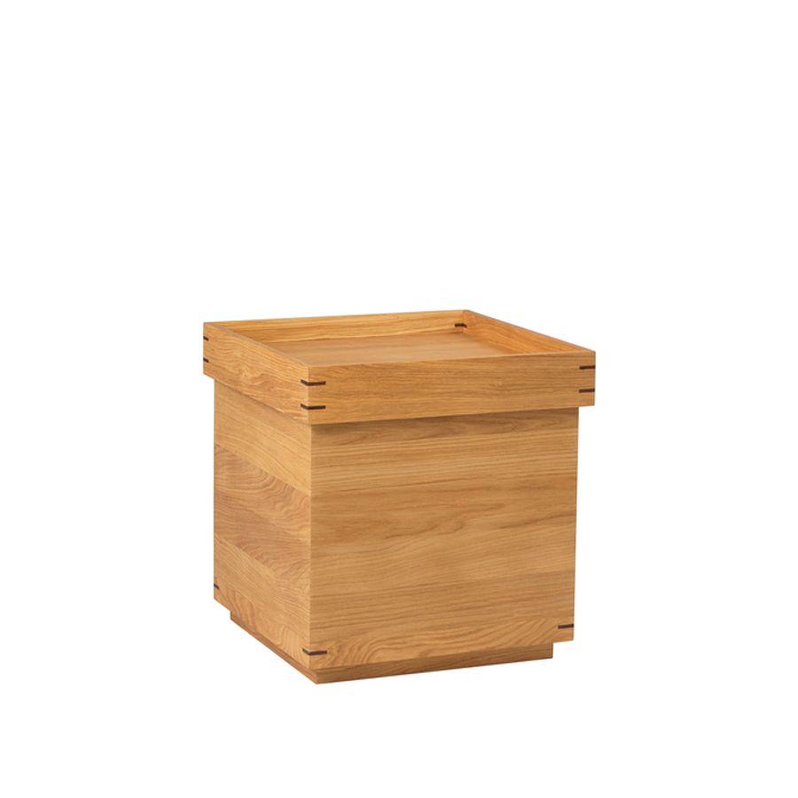 Kristina Dam - Japanese Tray table S